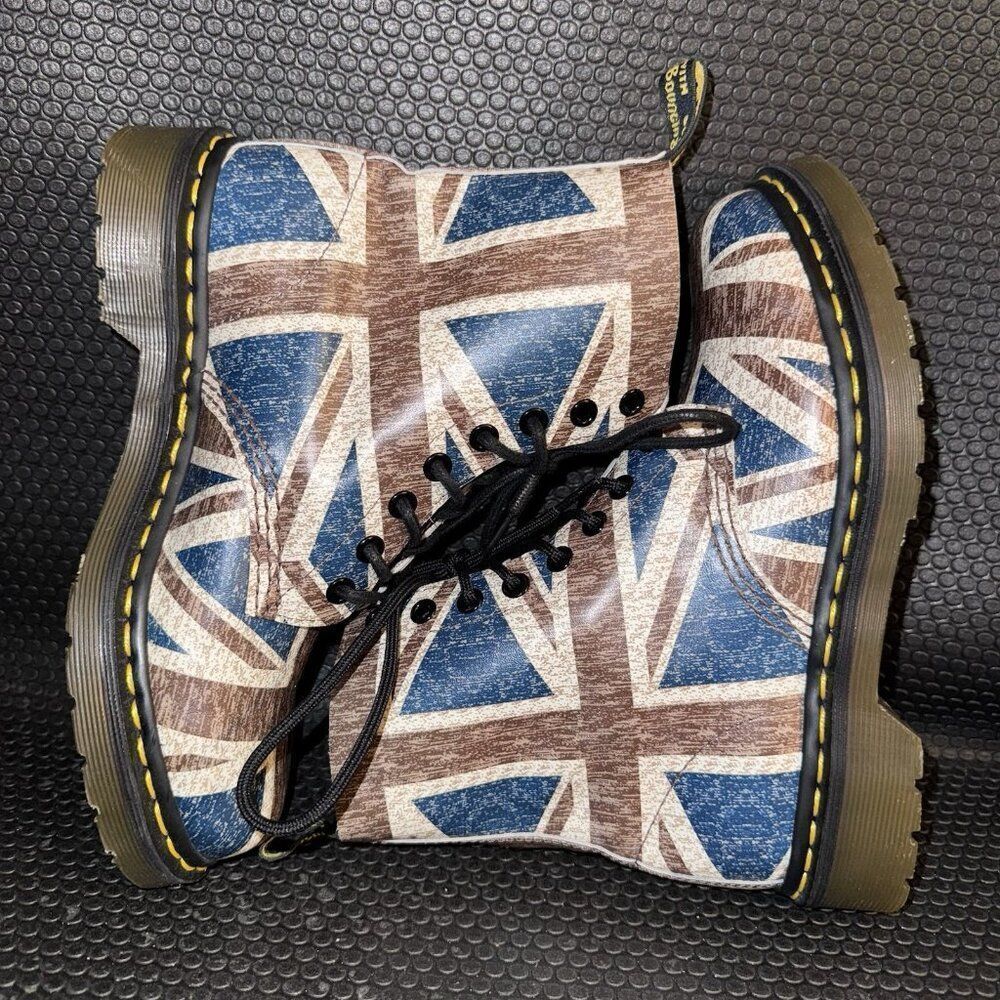 Dr. Doc Martens RARE Pascal Virginia Union Jack British Flag Boots Womens Size 6 - Picture 5 of 8